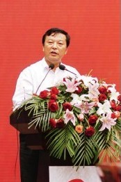 今世缘酒业董事长周素明致辞